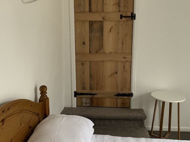 Bed and Breakfast Bell Cottage