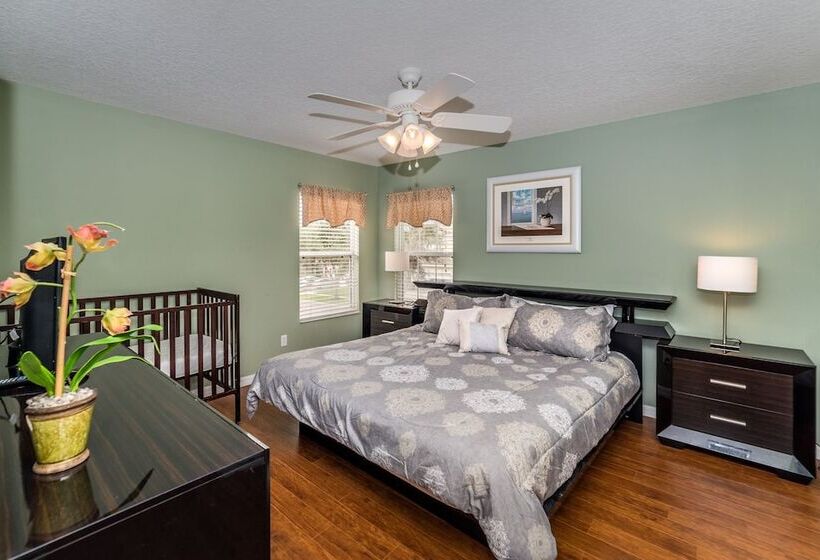 Emerald Island #1   7 Bed 6 Baths Villa