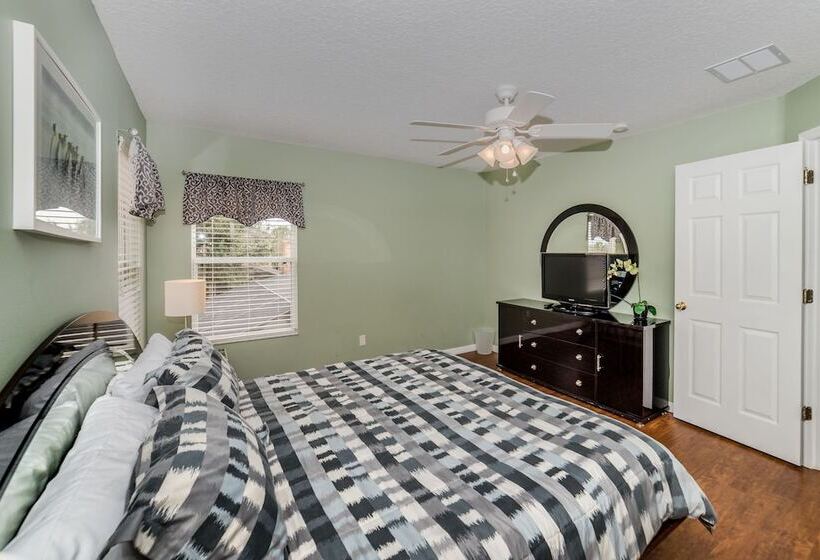 Emerald Island #1   7 Bed 6 Baths Villa
