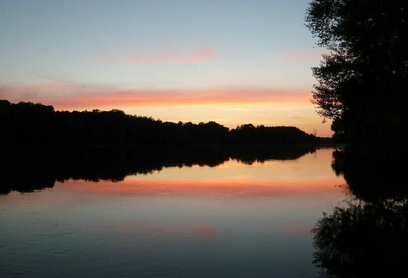 ホテル La Fauvette