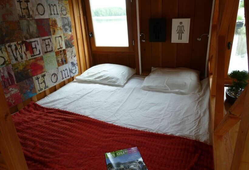 ホテル La Fauvette