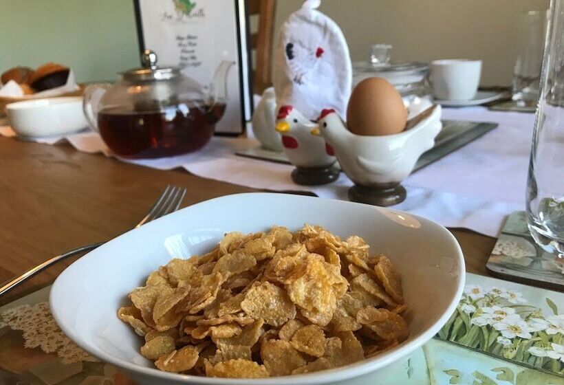 Lon Y Traeth Bed & Breakfast