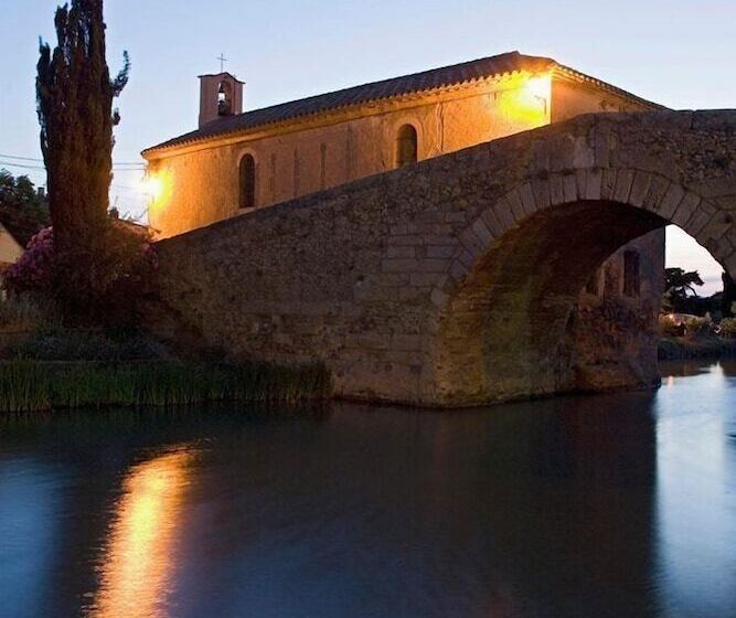 هتل Barge Beatrice Cruises On The Canal Du Midi