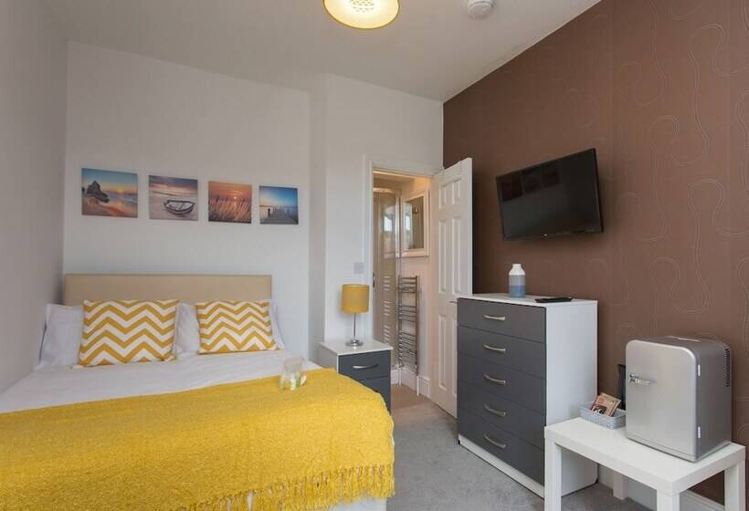 پانسیون Townhouse Plus @ Westminster Street Crewe