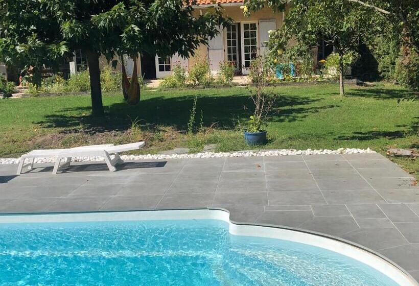 پانسیون L Eau Bourde
