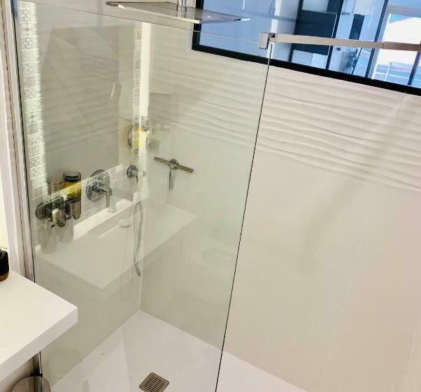 Appartement Tout Neuf Vieil Antibes