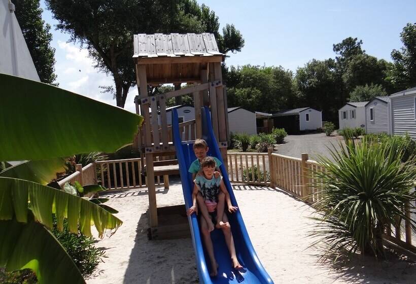 هتل Camping Le Bois Verdon