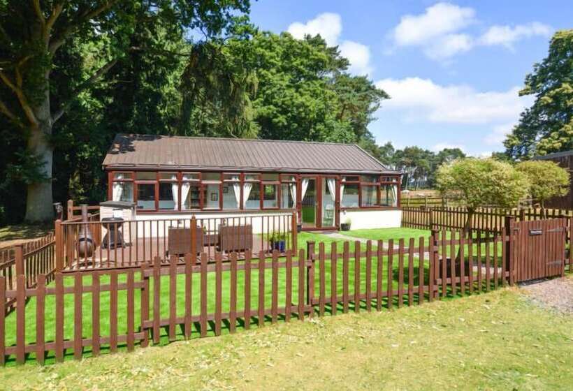 Warren Cottage