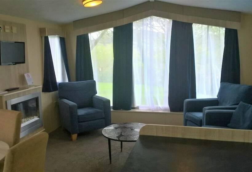 ホテル Axe Vale Caravan Park