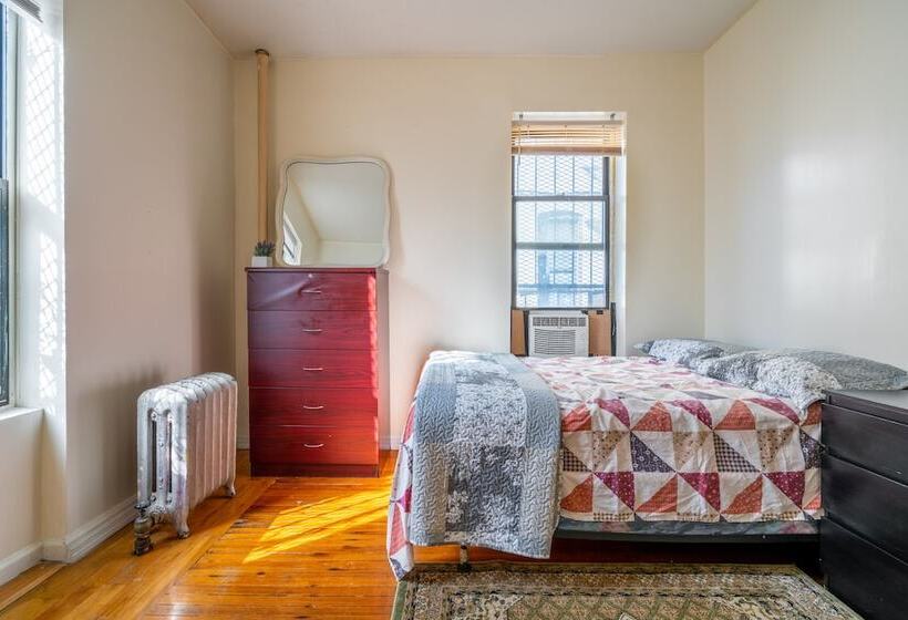 پانسیون Furnished Eastern Parkway Guest House