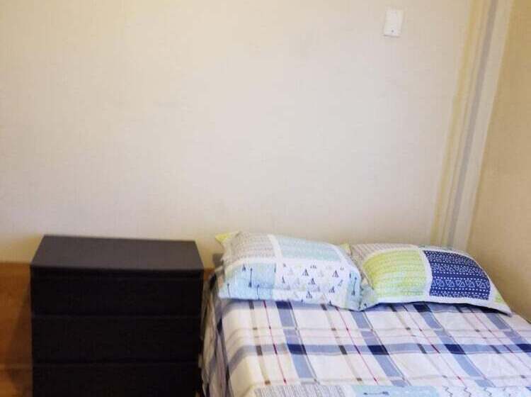 پانسیون Furnished Eastern Parkway Guest House