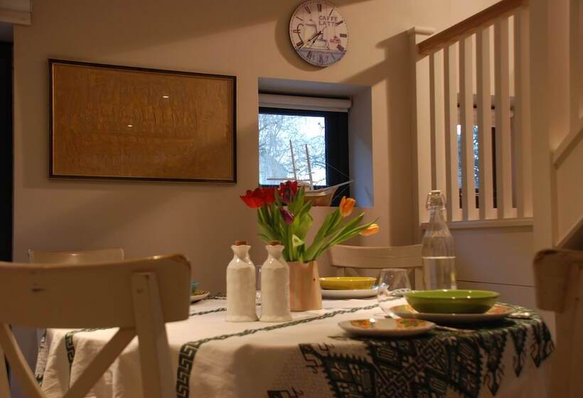Spring Cottage