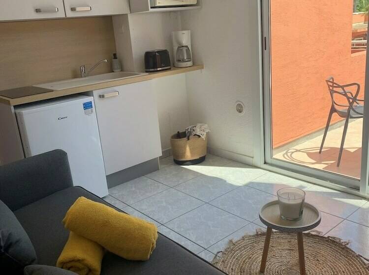 هتل Residence Antinea