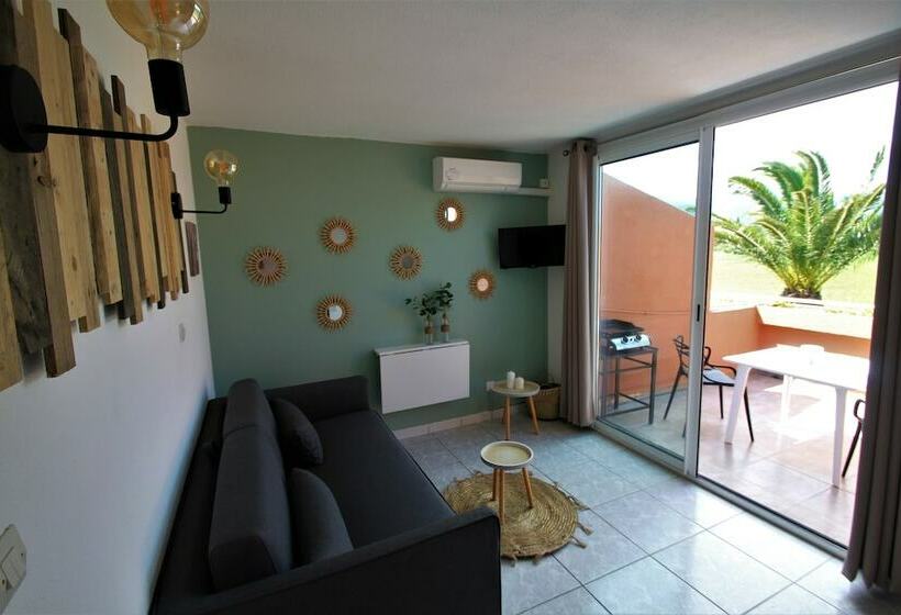 هتل Residence Antinea