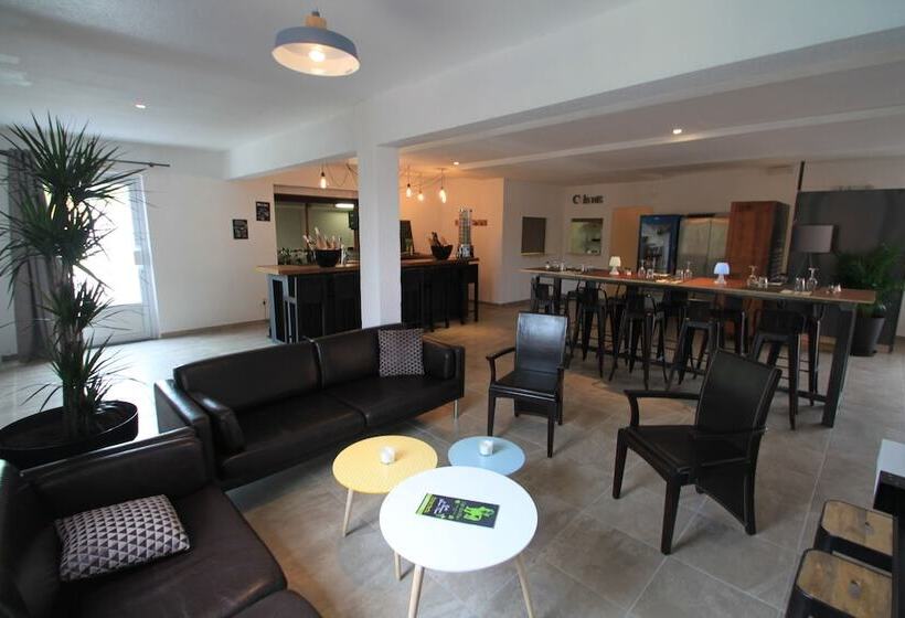 هتل Residence Antinea