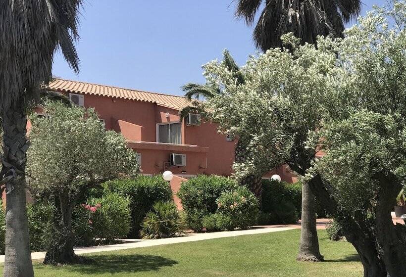 هتل Residence Antinea