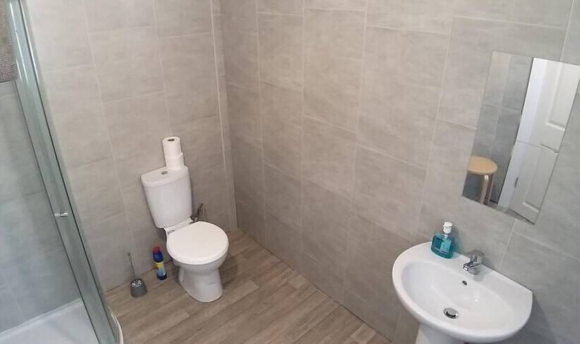 פנסיון Templemore Townhouse