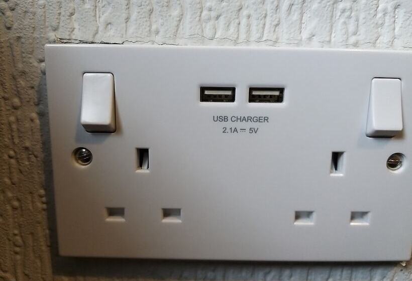 פנסיון Templemore Townhouse