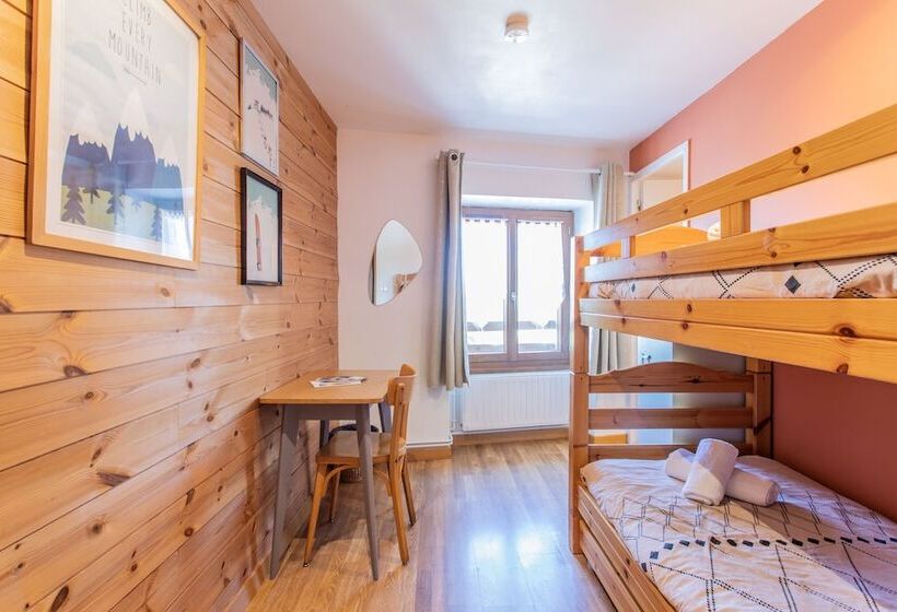 فندق صغير Auberge Le Vieux Chaillol & Spa