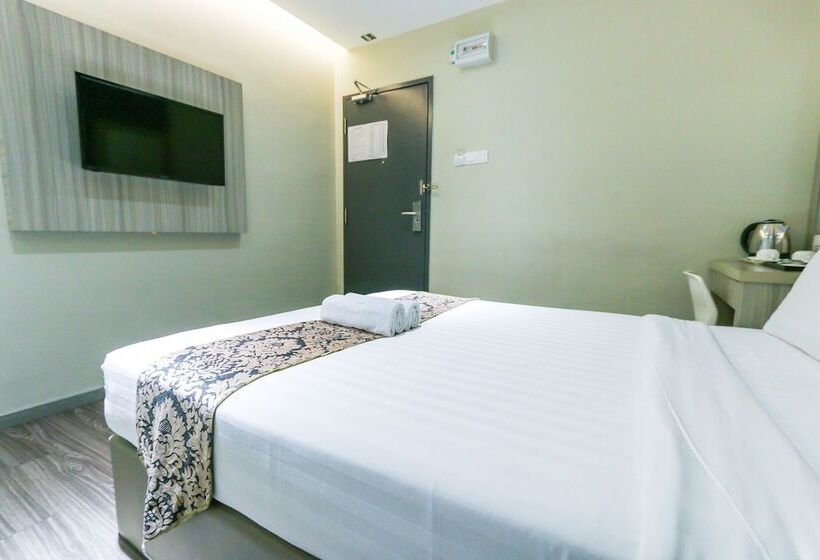 هتل 99   Kepong