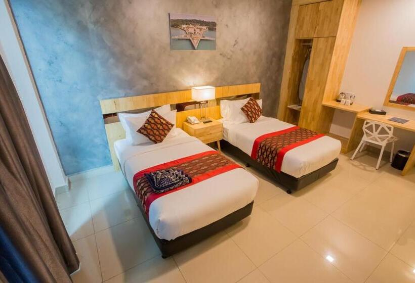 Adya Hotel Chenang