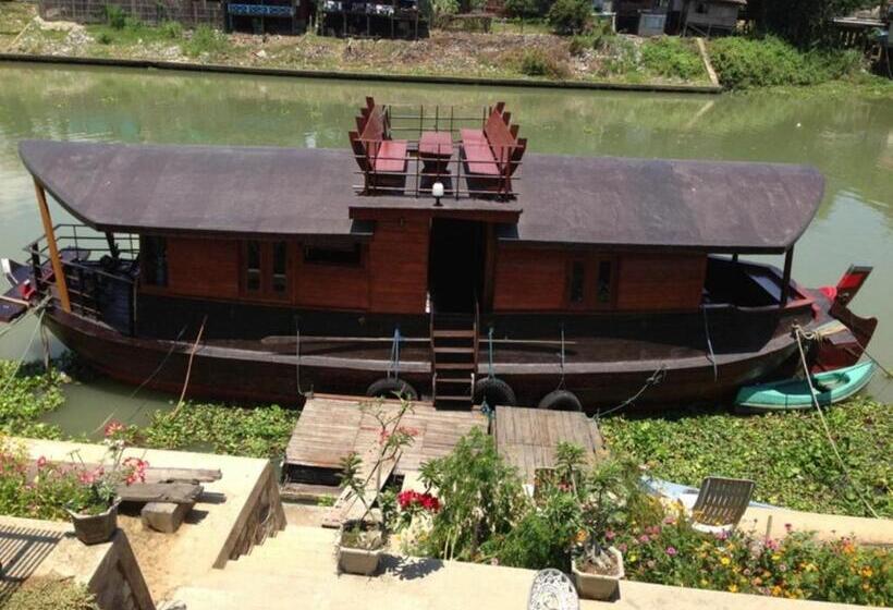 فندق Ayothaya Riverside House