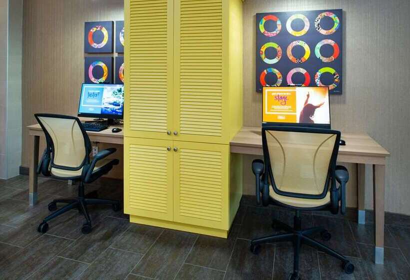 ホテル Home2 Suites By Hilton Charlotte Mooresville