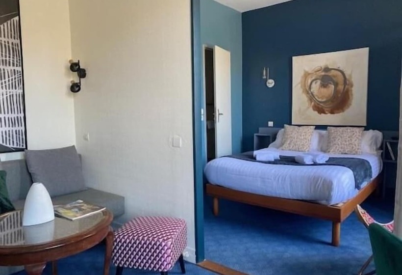 ホテル Hôtel Des Pins