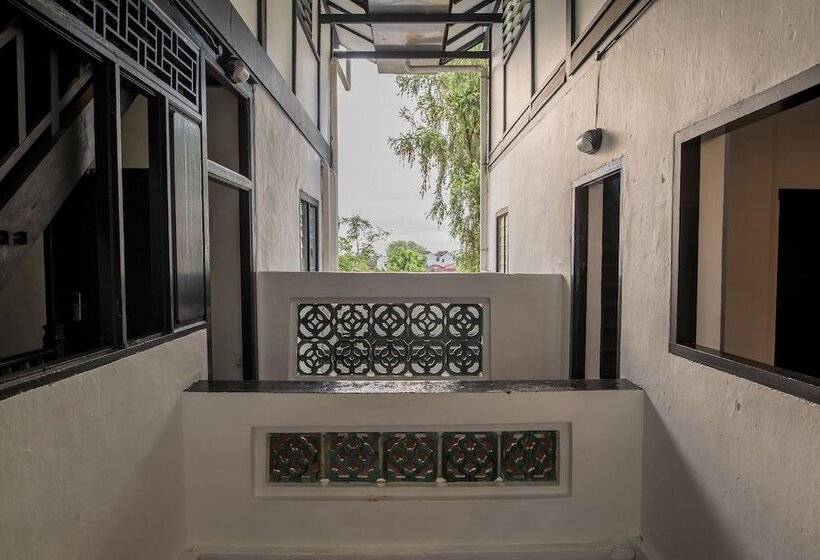 هتل The Marian Boutique Lodging House