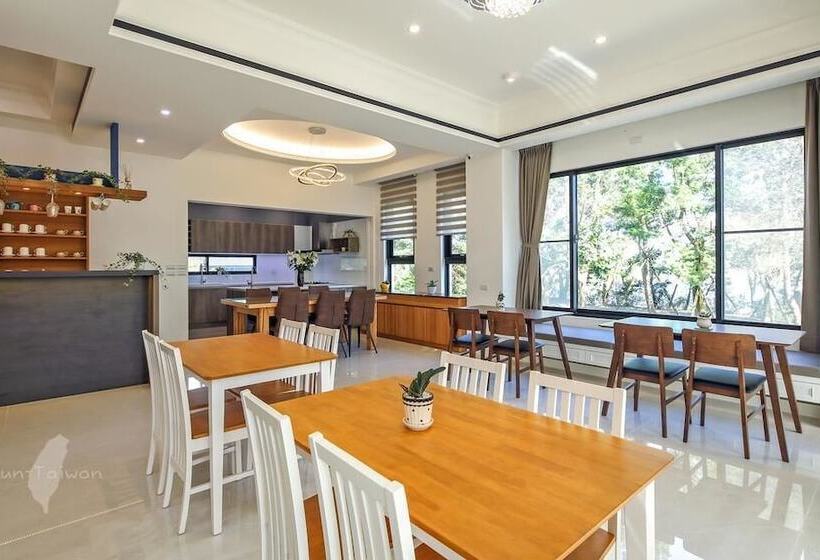 پانسیون Monet Garden B&b