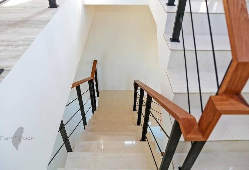 پانسیون Monet Garden B&b