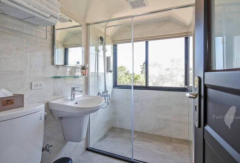 پانسیون Monet Garden B&b