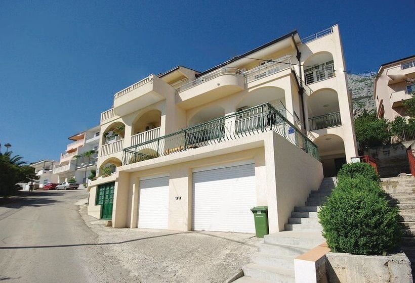 Apartmani Pavlinović