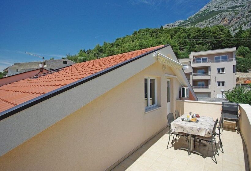 Apartmani Pavlinović