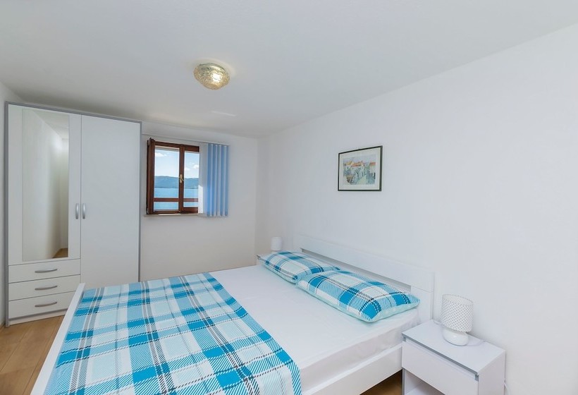 Apartment Island Dream