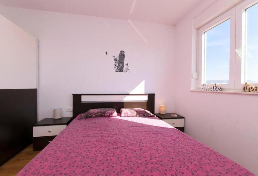 Apartment Marieta