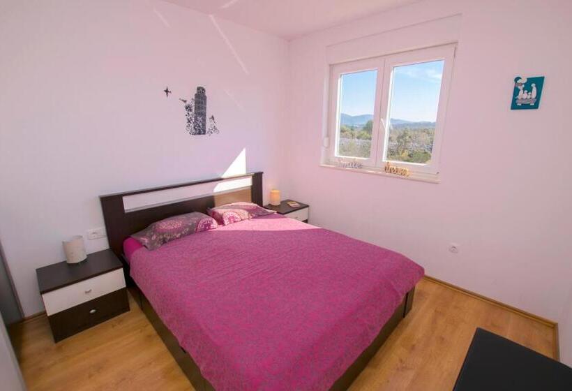 Apartment Marieta