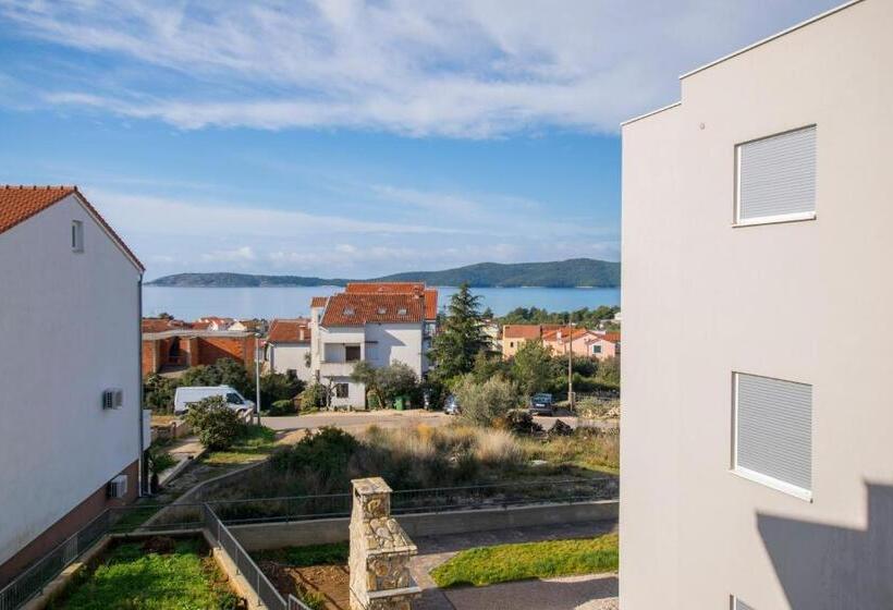 Apartment Marieta