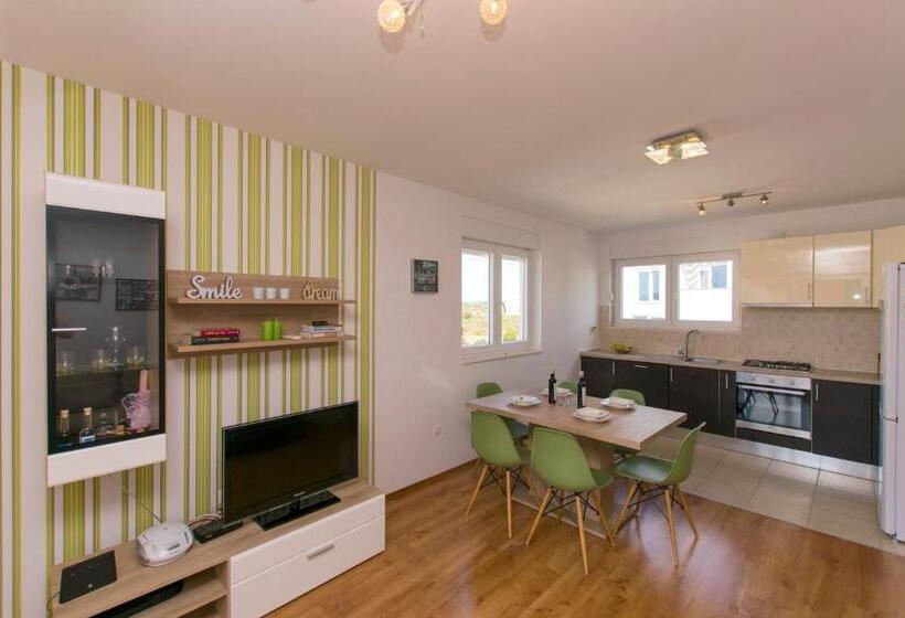 Apartment Marieta