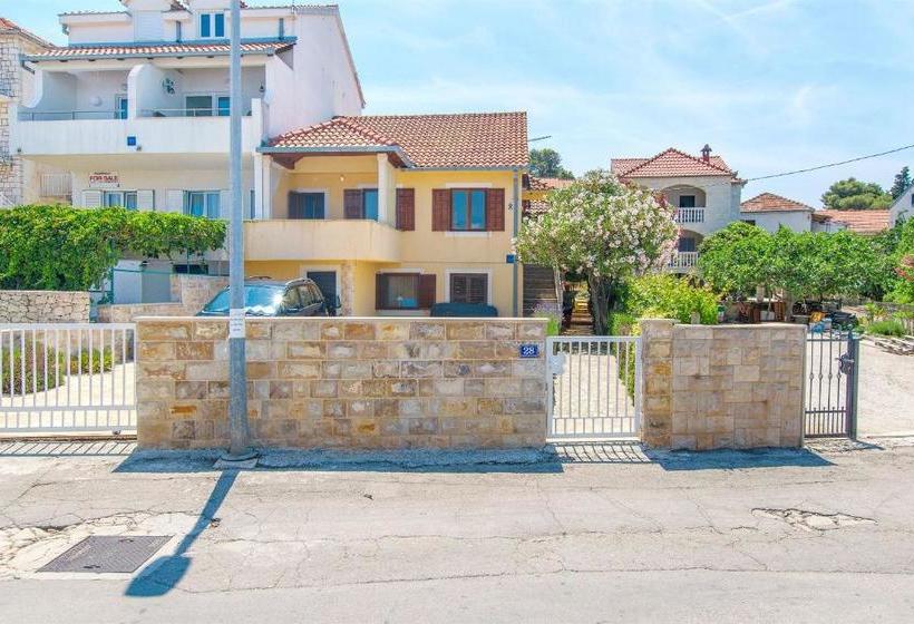 Apartment Renata