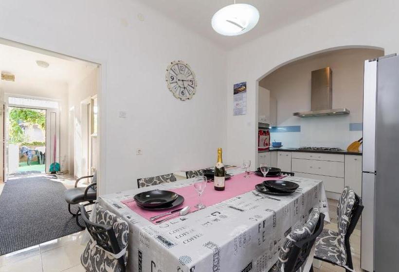 Apartments Andrijana