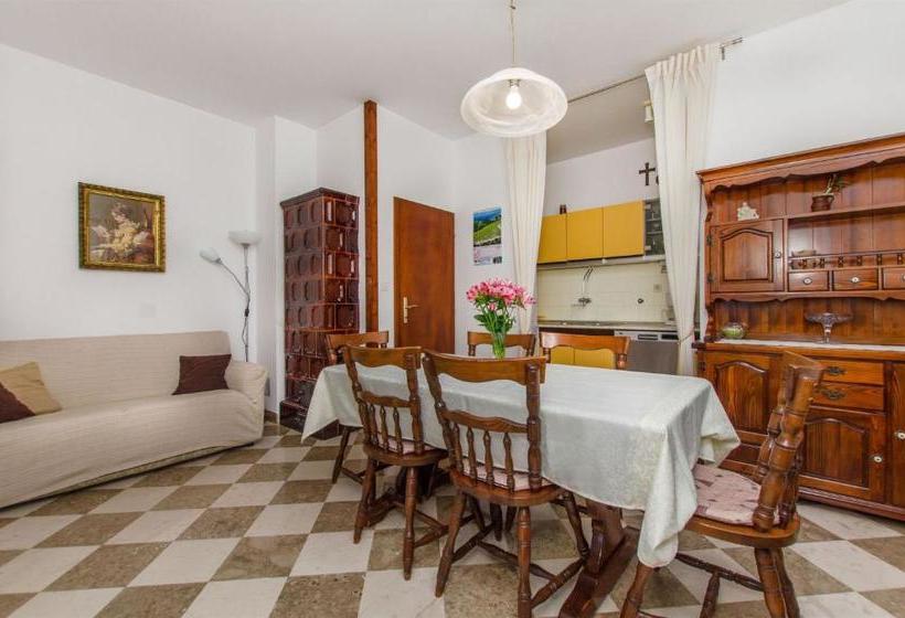 Apartments Jelka