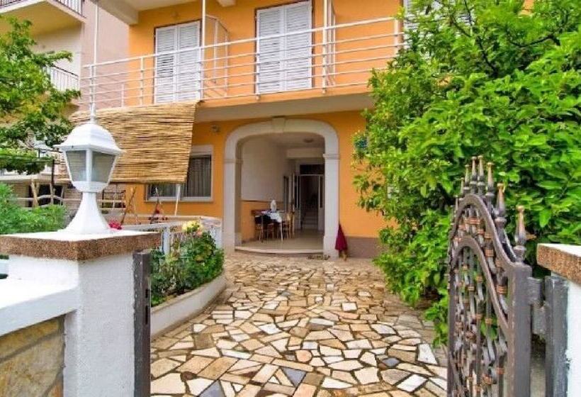 Apartments Josko