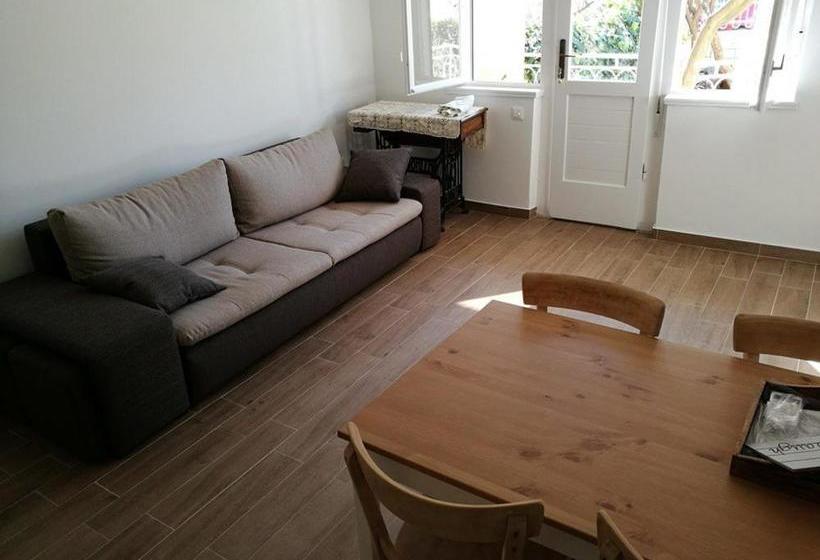 Apartment Lidija
