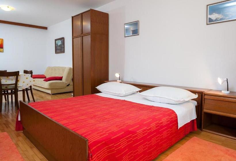Apartment Lidija