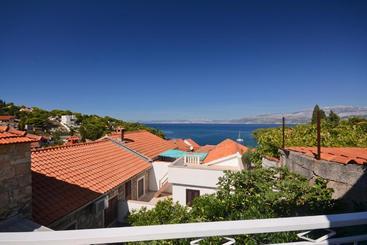 Apartments Marinko