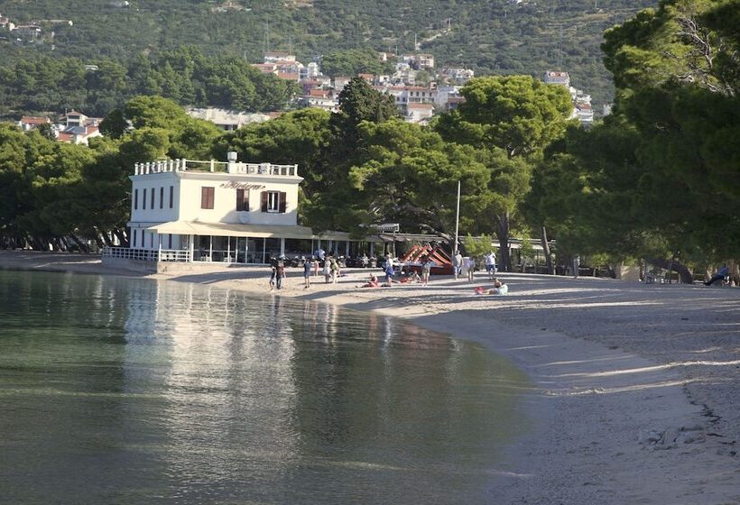 Apartmani Pavlinović