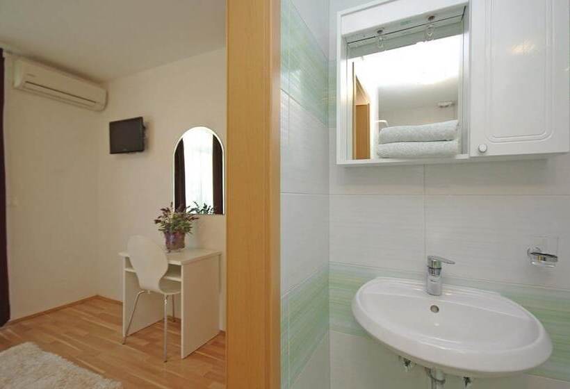 Apartmani Pavlinović