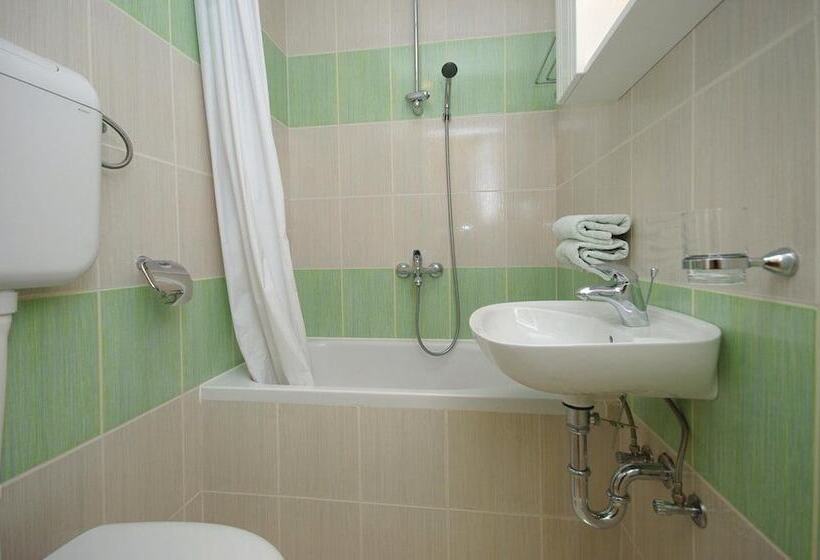 Apartmani Pavlinović