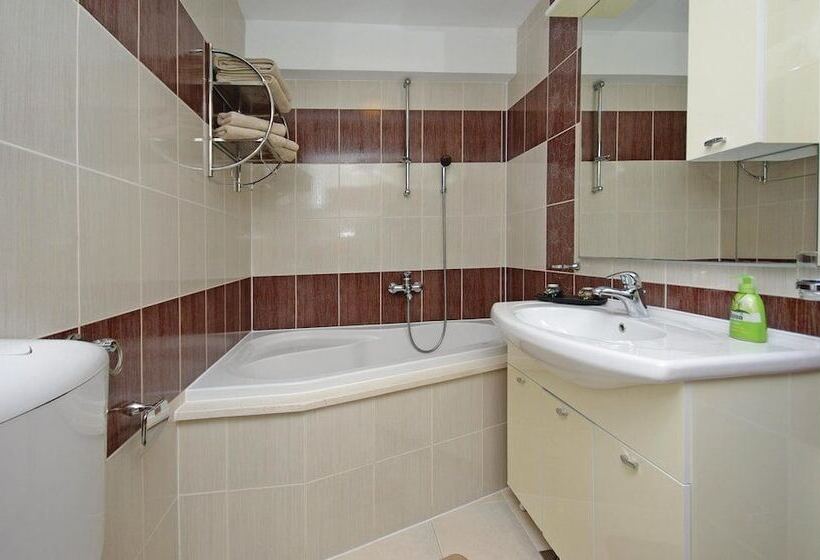 Apartmani Pavlinović
